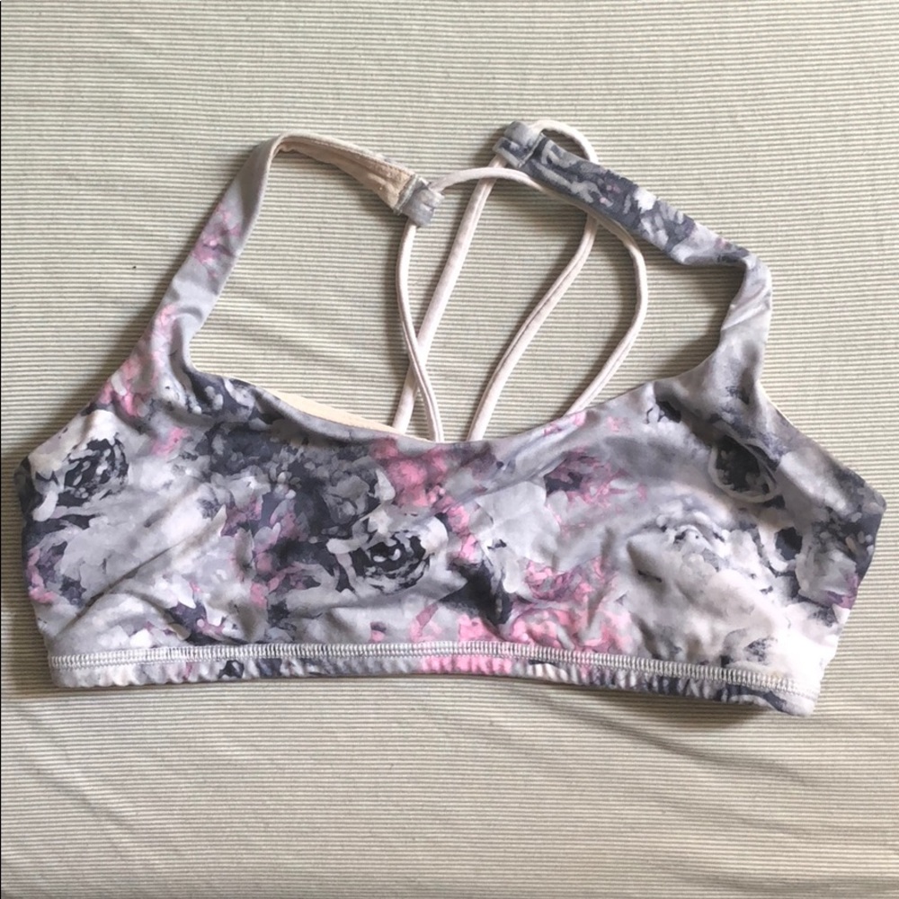 Lululemon sports bra